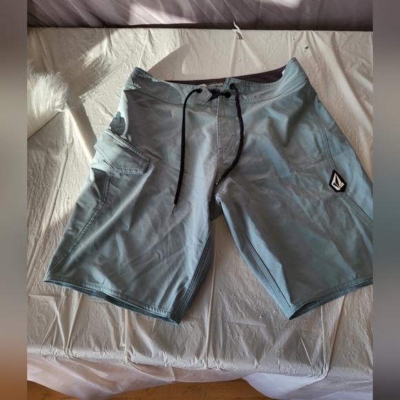 Volcom Blue Athletic Shorts with Drawstring Waist, Size 28 - Picture 5 of 6